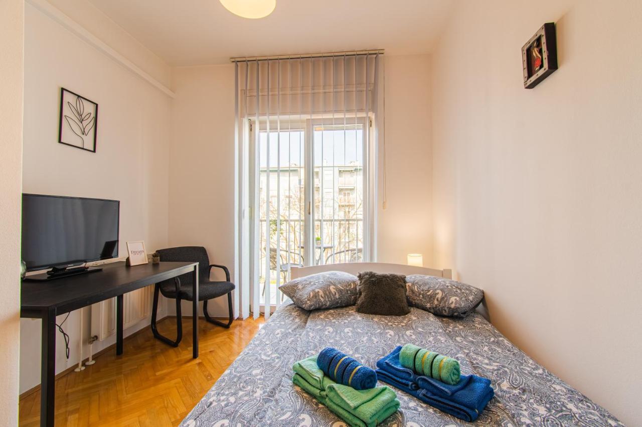 Flexible Selfcheckins 47 - Zagreb - Two Loggia - New - 3 Beedroms - 2 Wcアパートメント エクステリア 写真